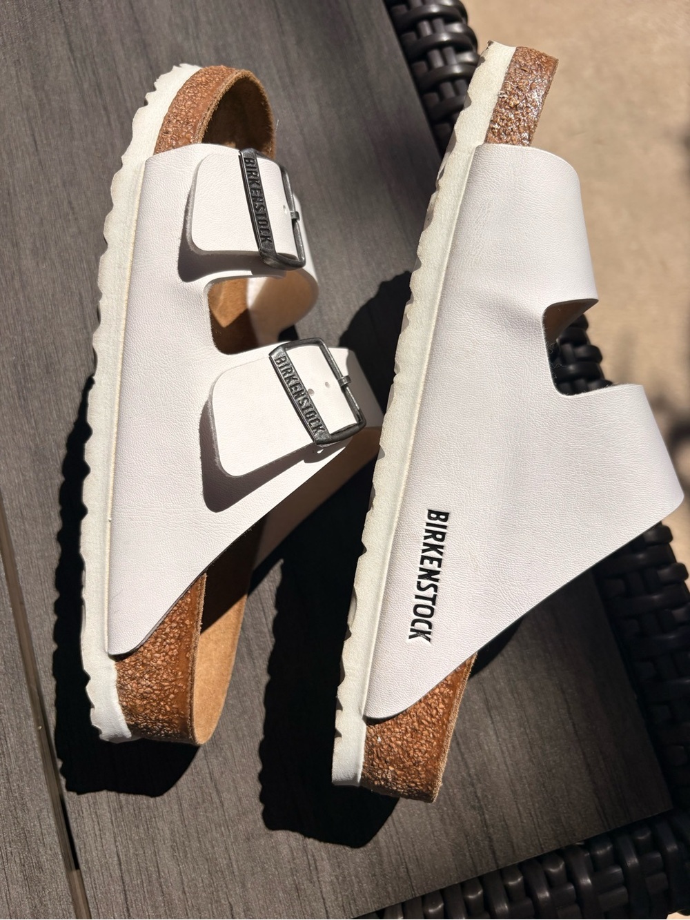 Birkenstock’s Arizona, size 37 (US 6-6.5) - Picture 9 of 12